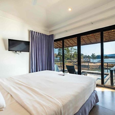 The Sanctuary Nam Ngum Beach Resort Vang Vieng Bagian luar foto