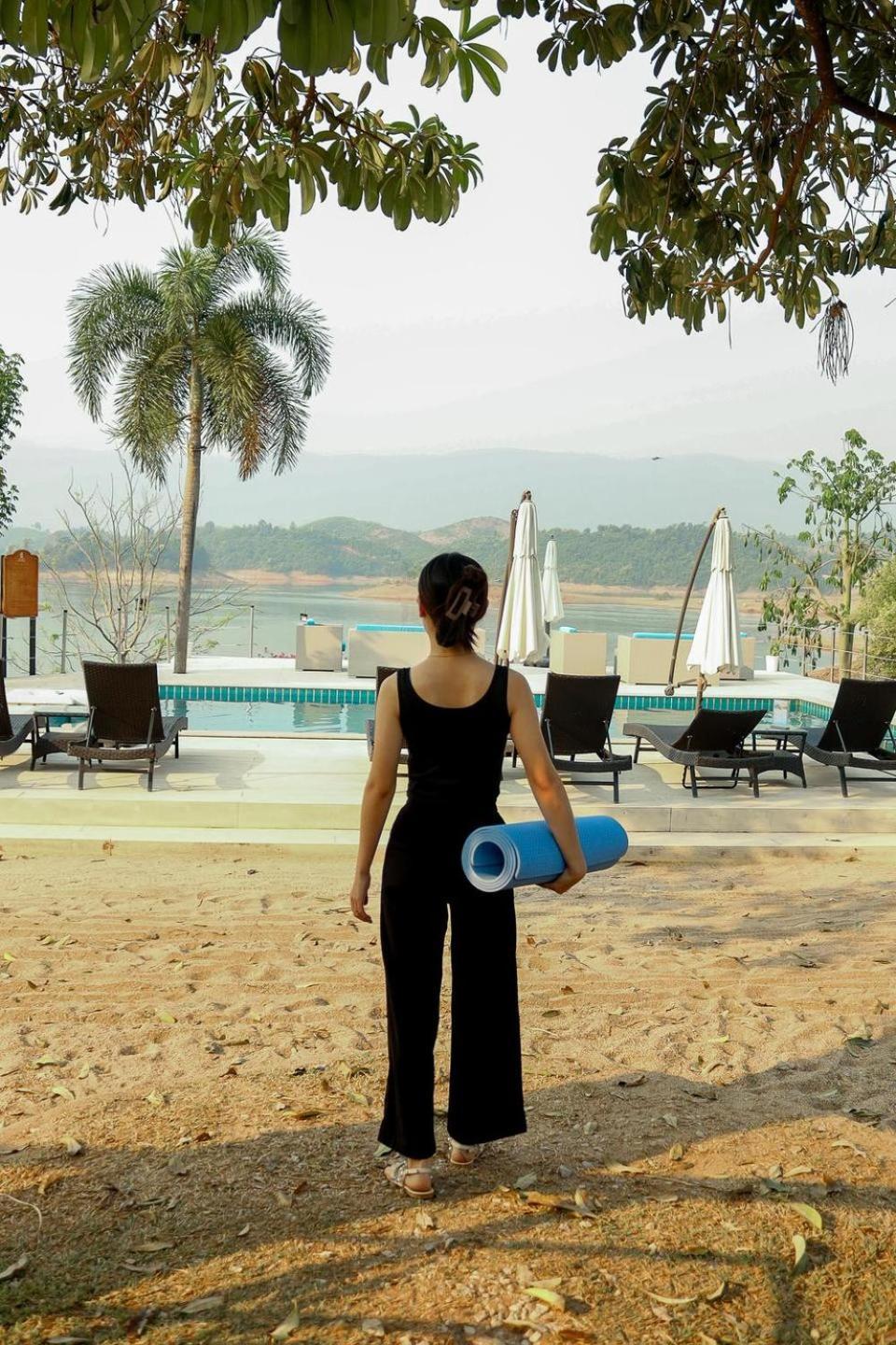 The Sanctuary Nam Ngum Beach Resort Vang Vieng Bagian luar foto