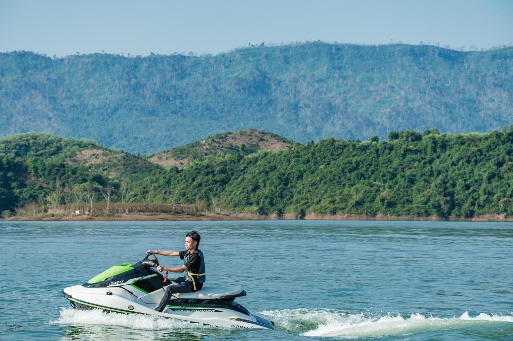 The Sanctuary Nam Ngum Beach Resort Vang Vieng Bagian luar foto