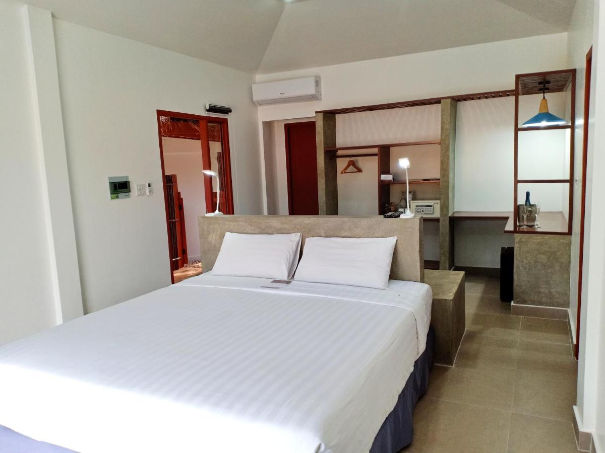 The Sanctuary Nam Ngum Beach Resort Vang Vieng Bagian luar foto