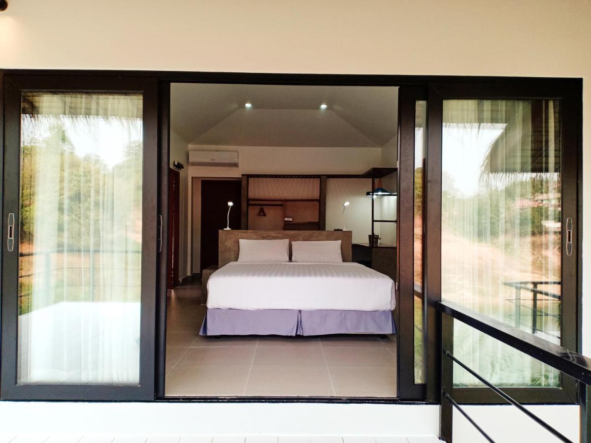The Sanctuary Nam Ngum Beach Resort Vang Vieng Bagian luar foto